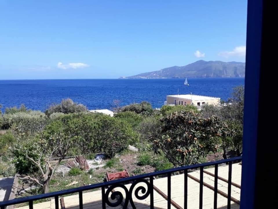Villa Insolia Santa Marina Salina Δωμάτιο φωτογραφία